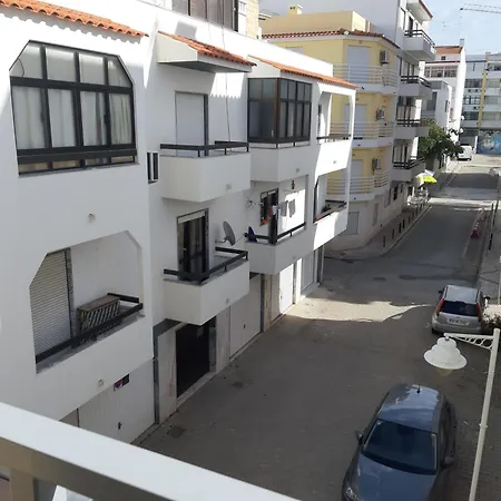 T2 Apartment *